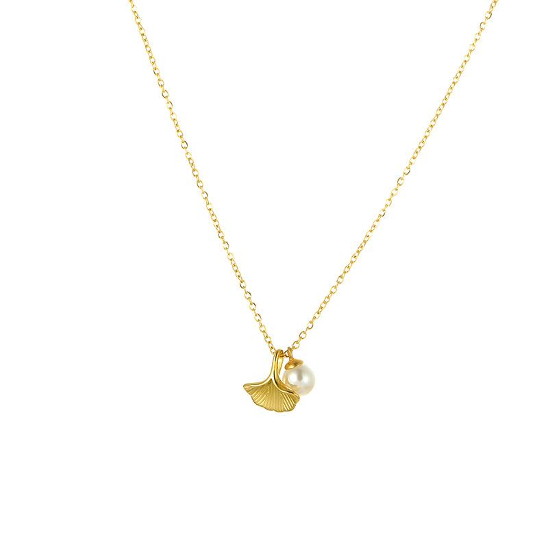 Hot-selling new shell pearl pendant necklace girls high-end sense simple niche design gold-plated collarbone chain