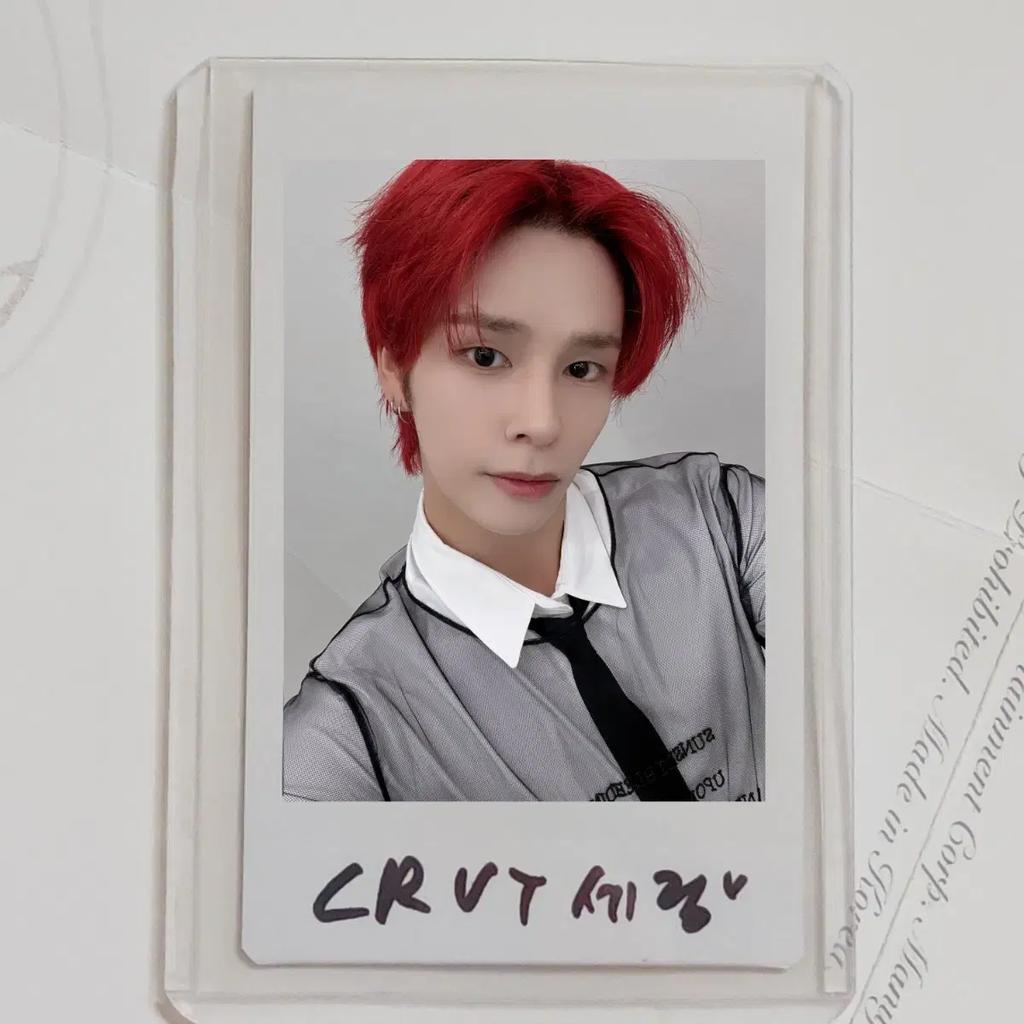 CRAVITY Celimsa pole sign Polaroid sign Polar