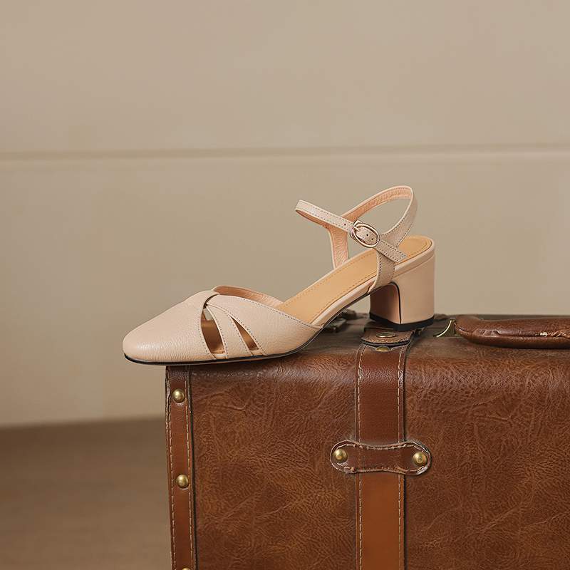 Krazing Pot Sheep Skin Med Heels European Design Summer Size 40 Round Toe Circle Buckle Straps Women Pumps