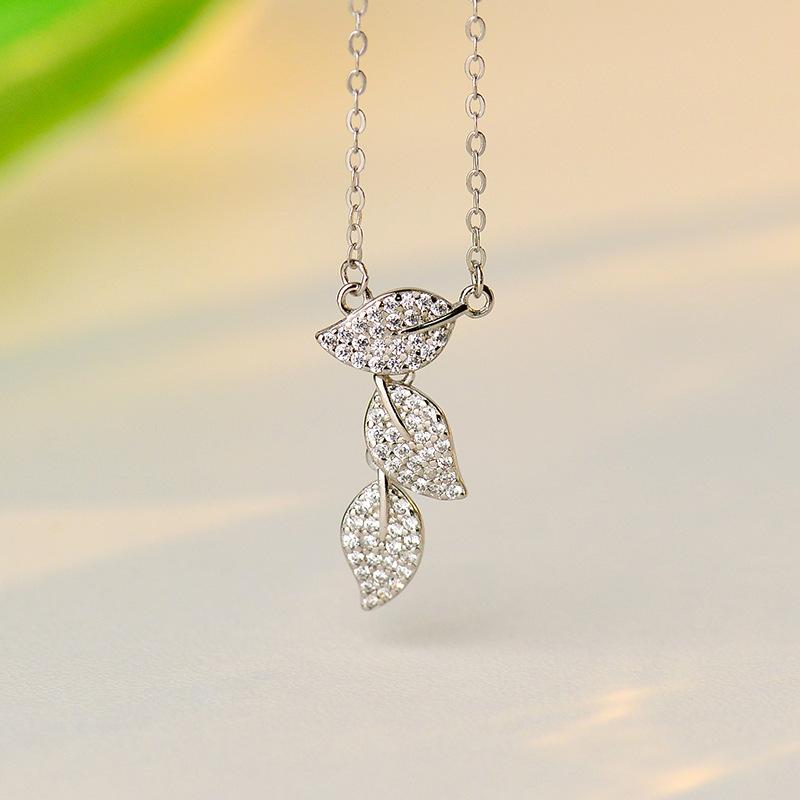 New Summer Full-length Necklace with Light Luxury Natural Collarbone Chain