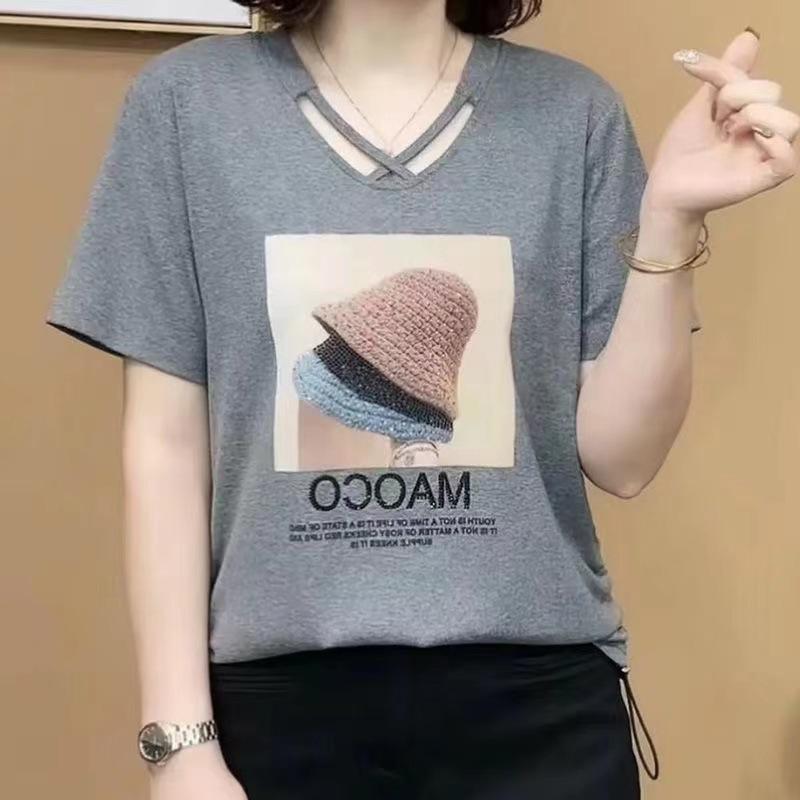 Loose and Versatile T-shirt, Fashionable Letter Design, V-neck, Middle-aged and Elderly Mothers Wear Tops