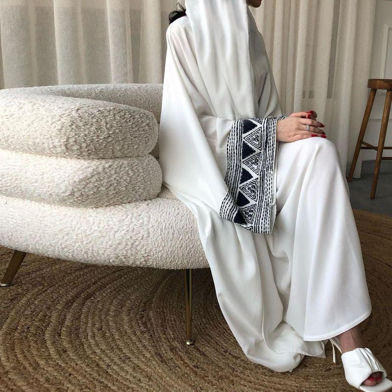 Independence Station Arab Indonesia Turkey Embroidery Embroidery Robe Fashion Outwear Cardigan Robe Clothes