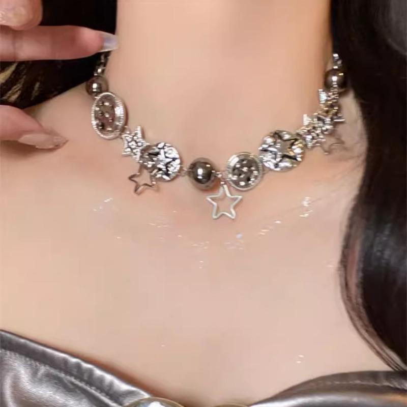 Exaggerated Necklace Female Sweet Cool Y2k Punk Retro Niche Choker Clavicle Chain