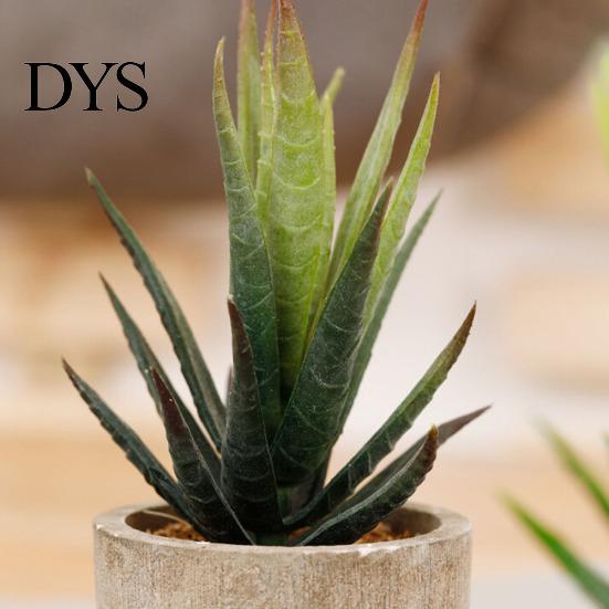 Lawn Ornaments Artificial Bonsai Charming Fake Potted Tequila Plant Garden Figurines for Park Decoration