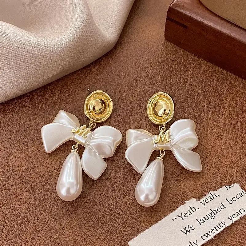 French Baroque Pearl Earclip with No Ear Hole for Women New Earclip Style Versatile Earaccessory