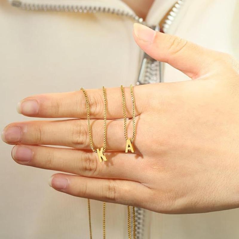 Exclusive Design Fashionable Letter-shaped Personalized Necklace for Women with Elegant Collar Chain Style