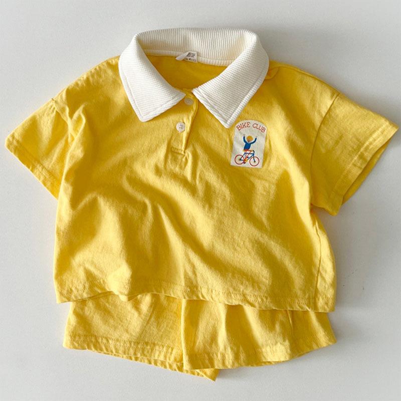 

Летний модный спортивный комплект поло для мальчиков, детская простая футболка с отложным воротником и однотонные свободные тонкие хлопковые шорты, костюм из 2 предметов 120 жёлтый