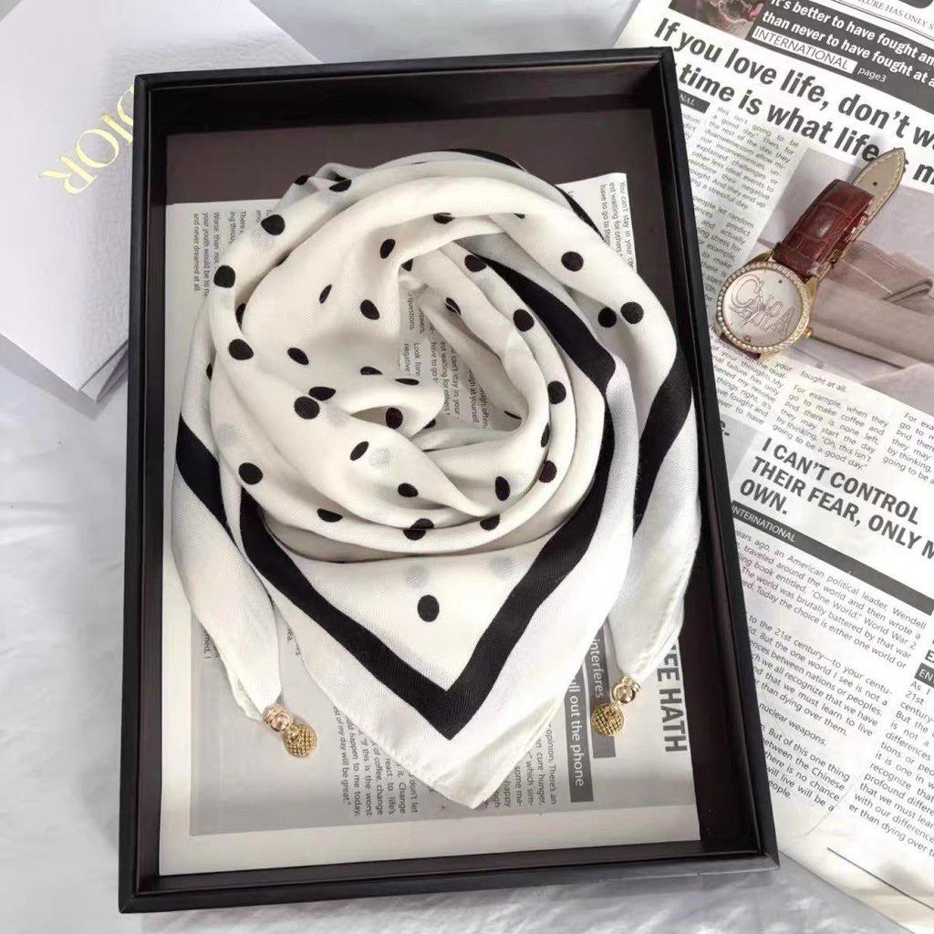 Women's Magnetic Buckle Neck Scarf - Lightweight, Comfortable Cotton, Versatile Style