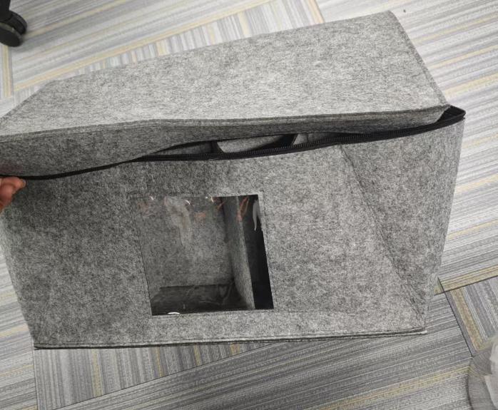 

3 Piece Gray Felt Wine Glass Storage Box with 43x30x9cm Packaging grey40.64 × 25.4 × 29.21 cm (16*10*11.5inch)