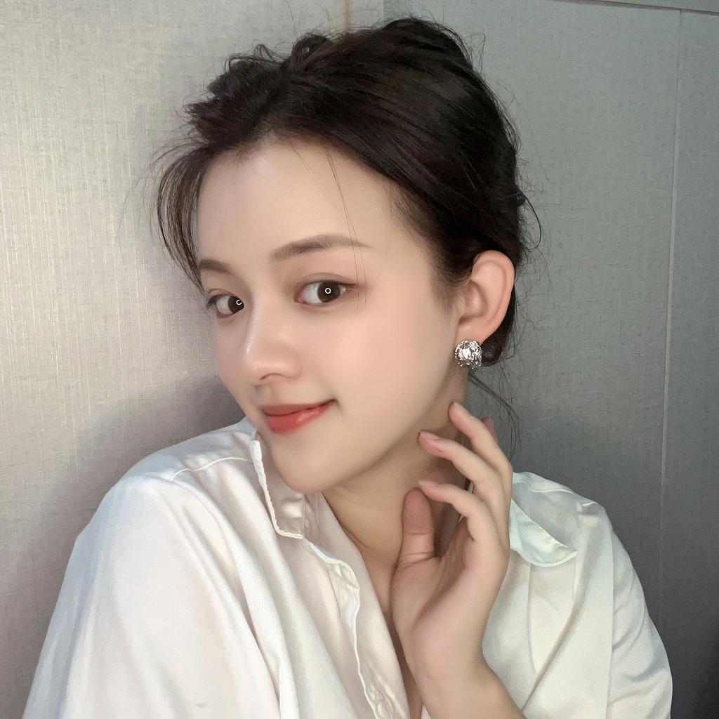 Fashion OL commuter versatile earrings niche high sense s925 silver needle personalized walnut texture earrings