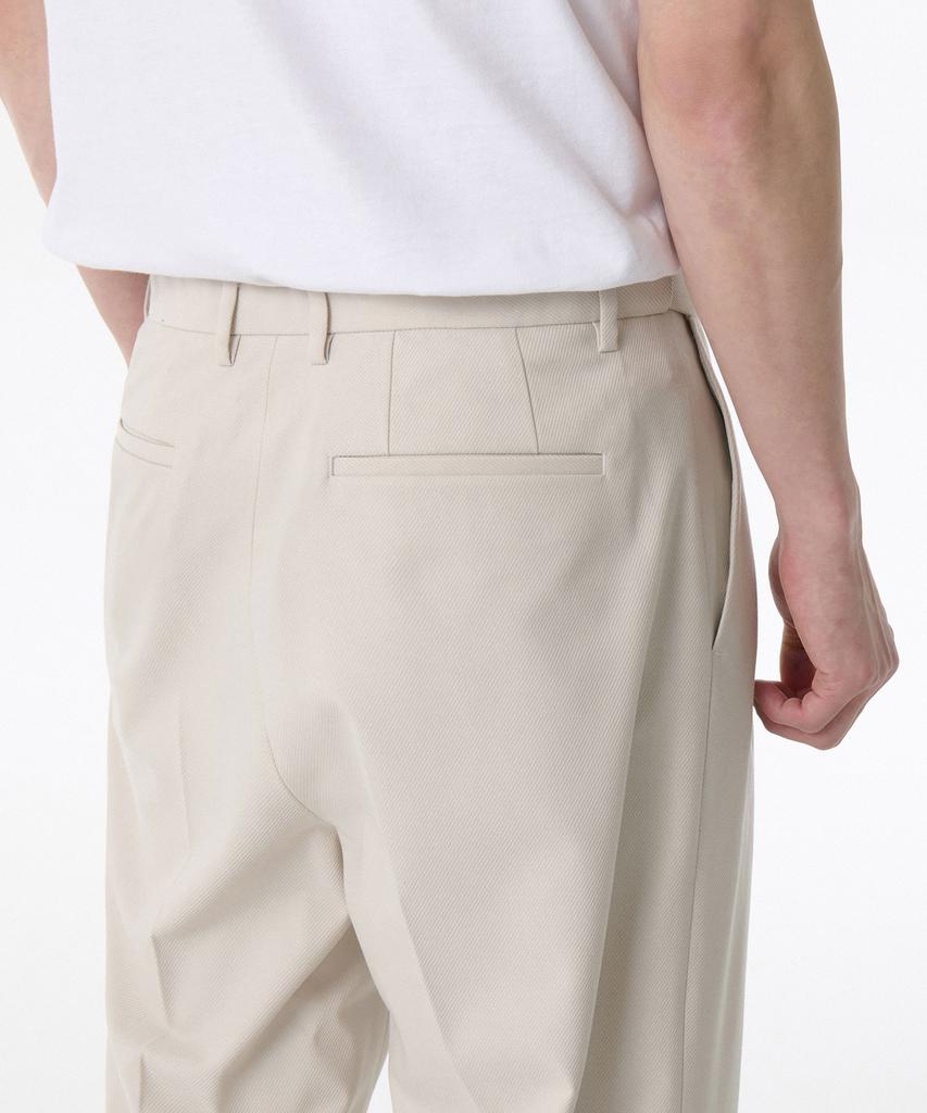Musinsa Standard Whipcord One-Pleat Wide Hidden Banding Slacks [Cream]