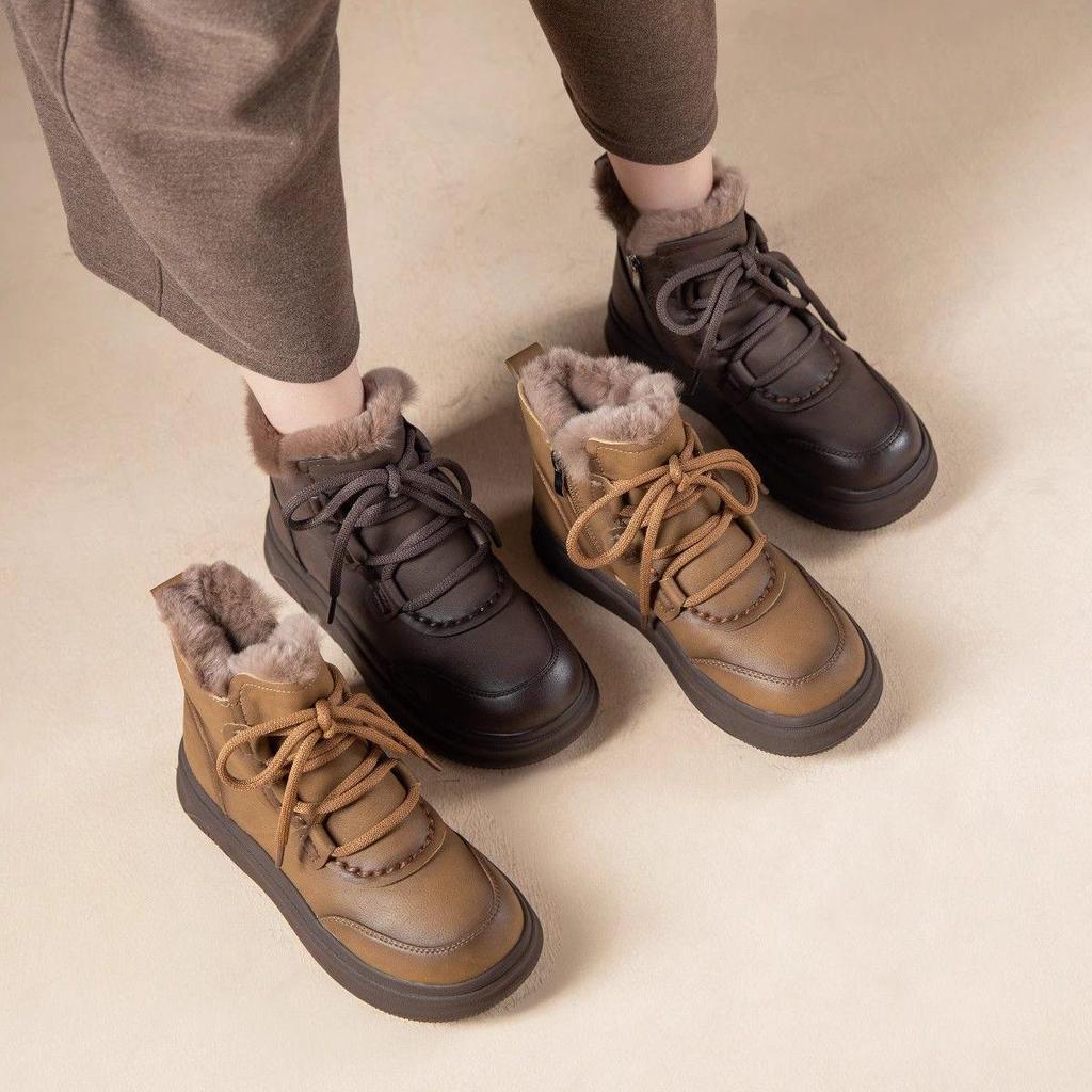 Women's Plus Velvet Non-Slip Warm Snow Boots - Comfort Cotton, Soft Sole for Middle-Aged & Elderly Winter Wear.