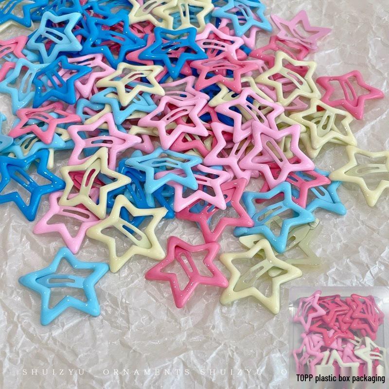 Y2K Star Hair Clips: Cute Five-Pointed Star Accessories for Kids' Side Bangs.