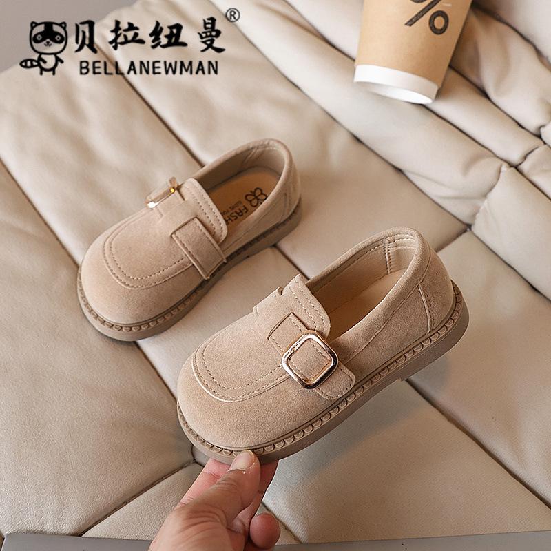 

Single-sided fleece Birkenstock shoes2026Spring and Autumn New Fashionable Children s Leather Shoes, Soft Sole Loafers, Student Casual Shoes 23the Length Within the C