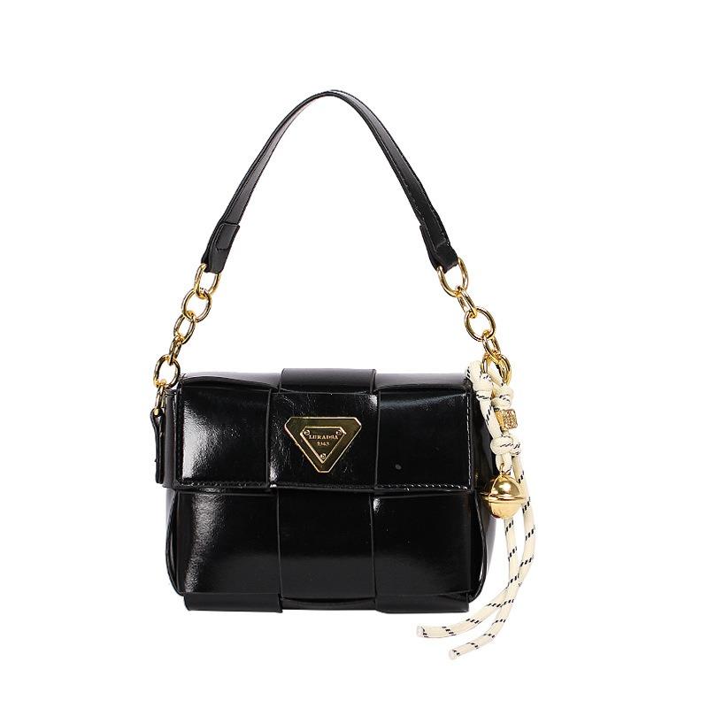

Fashion casual armpit bag women s winter new trend woven small square bag niche design shoulder bag чёрный