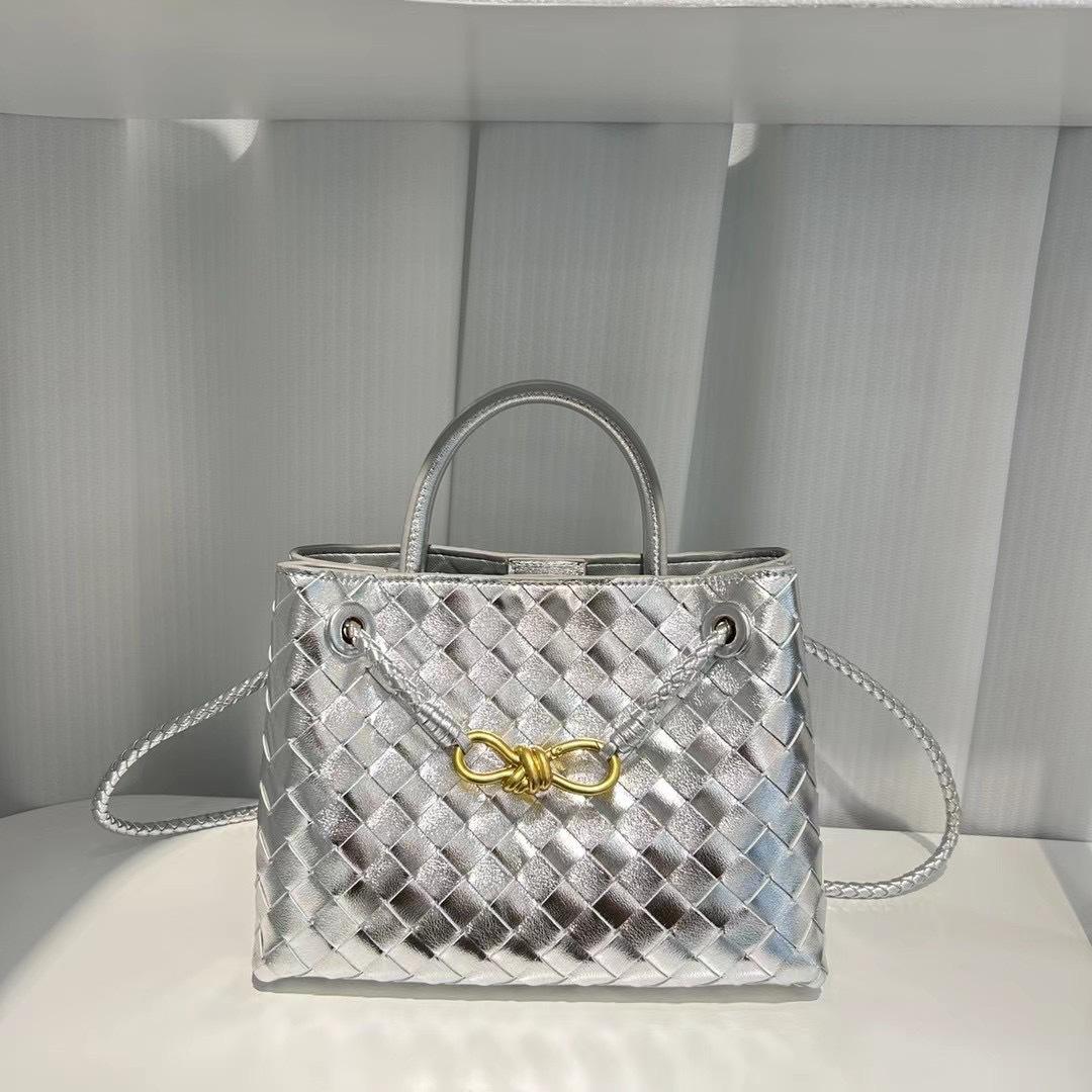 

Модна нова плетена сумка великої місткості, універсальна сітка з волової шкіри, повсякденна сумочка на одне плече 32x12x24cm aero синього кольору