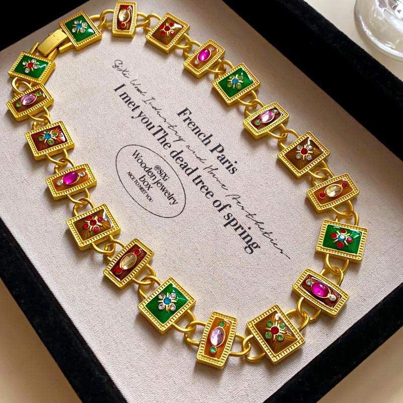 Vintage Rhinestone Flower Heart Necklace - Elegant Retro Clavicle Chain, Light Luxury Style