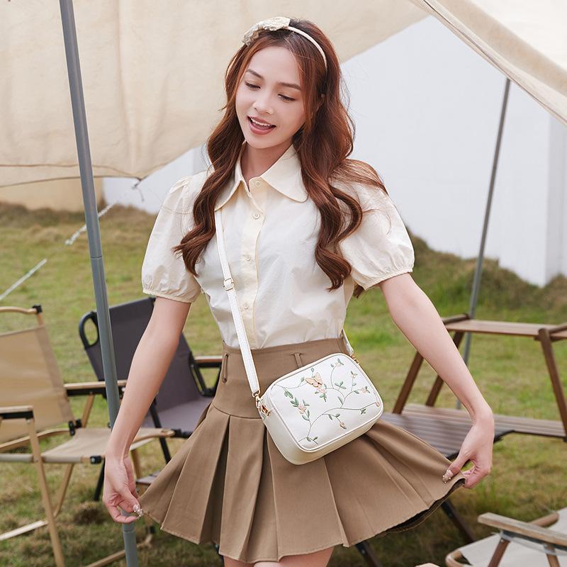 New embroidered shoulder bag women's bag summer fresh and cute flower messenger bag butterfly decorative camera bag