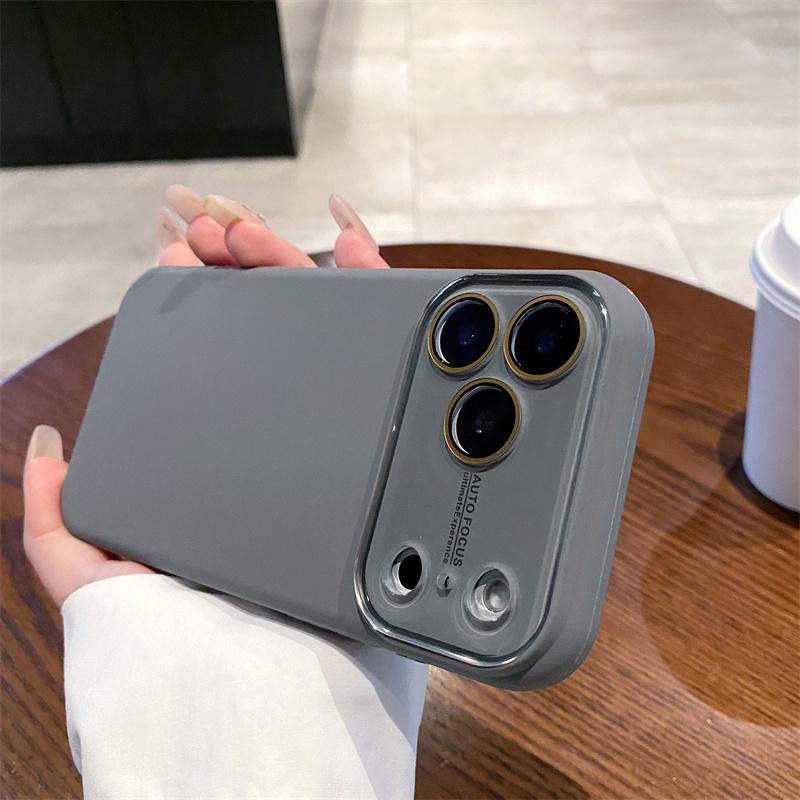 Luxury Liquid Silicone Instantly Transformed Into 17 Series Phone Case for IPhone 17 Pro Max Air 16 15 14 13 12 Protection Cover