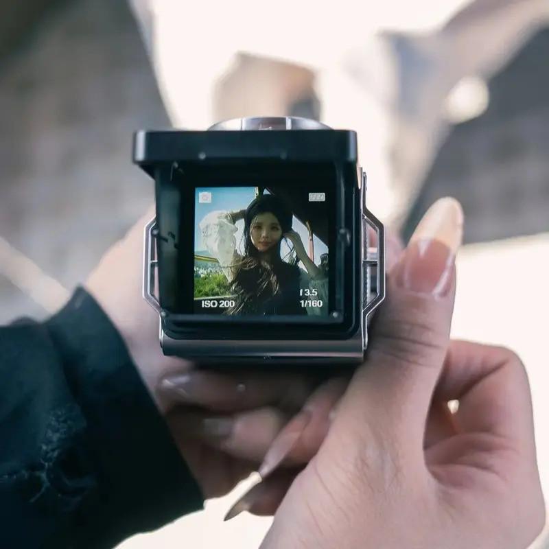 12MP 1080P Full HD Travel Portable Small Camera Mini Classic Retro Digital Camera CCD Vintage Camera