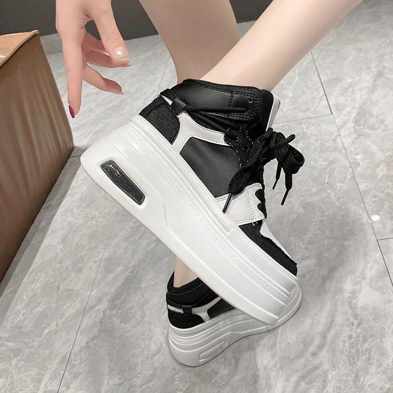 Fashion Black White Color Matching Sneakers for Women's Spring Autumn Lace Up 8cm Thick Bottom Elevated Sponge Casual Sports Shoe