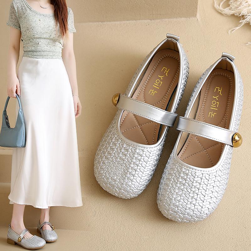 French flat-bottomed shallow-mouth single shoes for women's new autumn matching skirts, one-word belt woven Mary Jane shoes for women