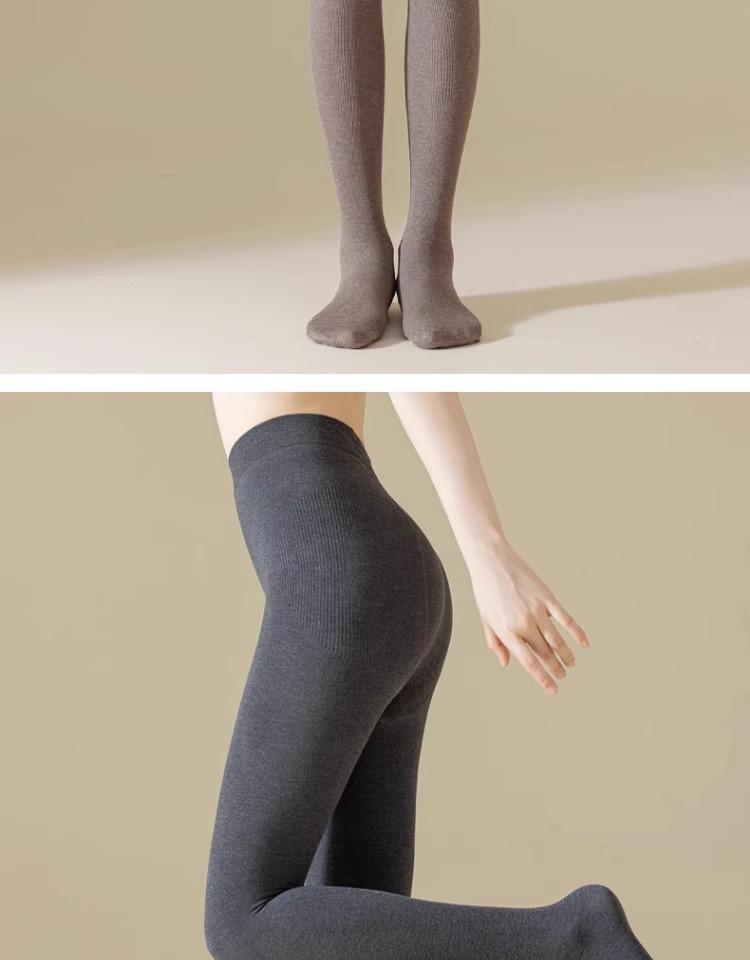 Women's Fleece-Lined Vertical Stripe Leggings – Thickened, Slimming, and Warm Cotton Stirrup Tights for Autumn and Winter.
