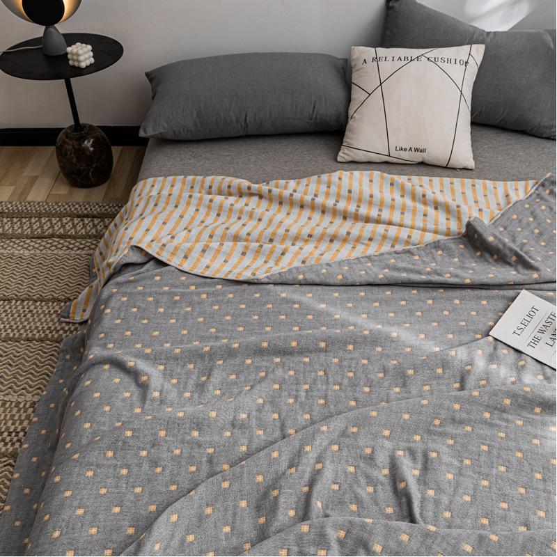 The New Cotton Four-layer Gauze Towel Quilt Is Covered with A Nap Air Conditioning Blanket and A Summer Cool Quilt and A Casual Blanket All Cotton