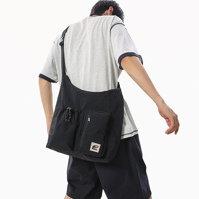 

Новая сумка-мессенджер женская сумка через плечо сумочка модная и простая однотонная сумка через плечо мужской спортивный рюкзак чёрный