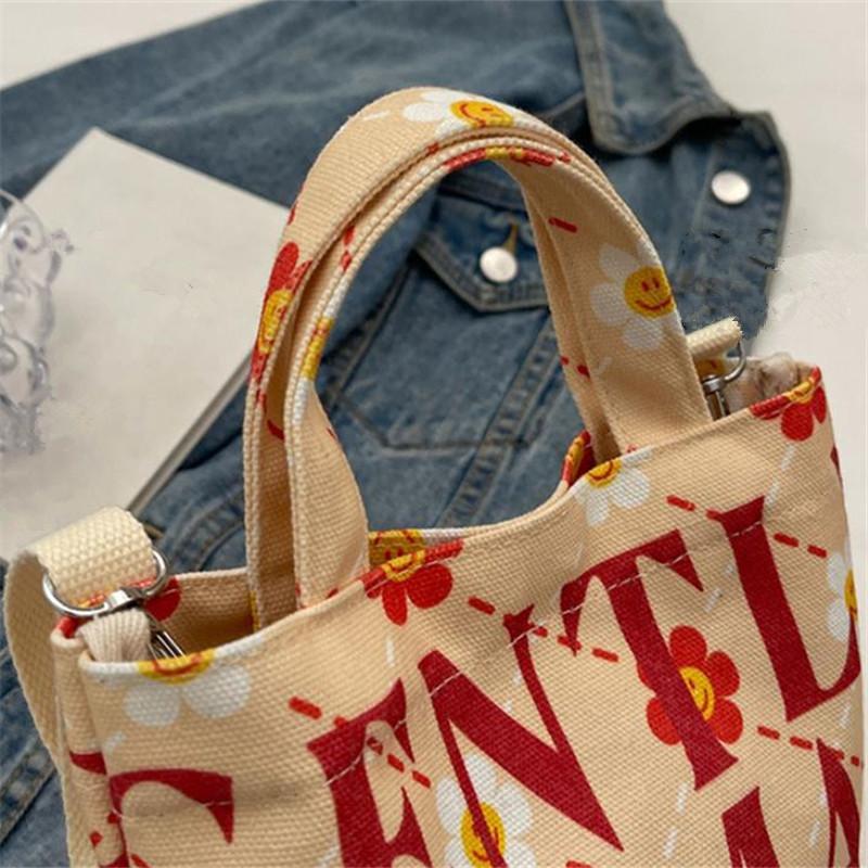 Gentle Women's Letter-printed Small Tote Bag, Street Chic Canvas Mini Tote Shoulder Bag, Versatile Teen Women's Crossbody Bag