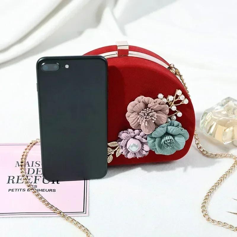 New Fashion Handheld Bag Banquet Women's Bag Chain Bar Single Shoulder Oblique Straddle Simple Fashion Handheld Bag Small