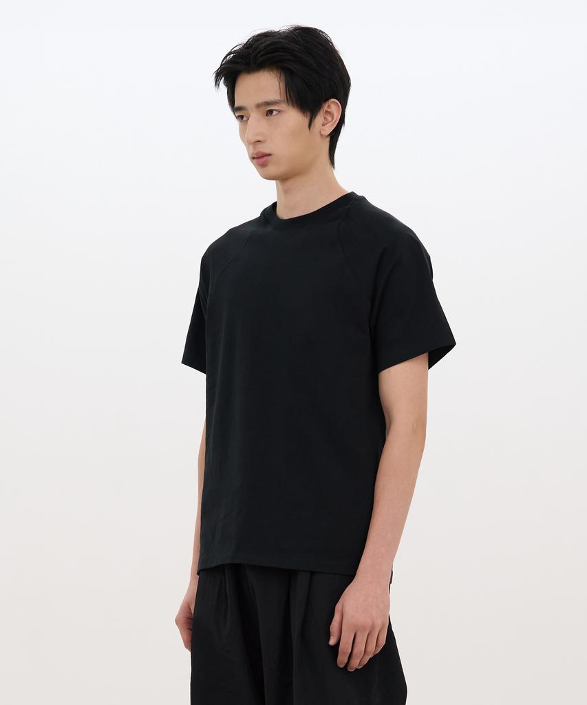 Kasakasa Curved Raglan T-Shirt Black