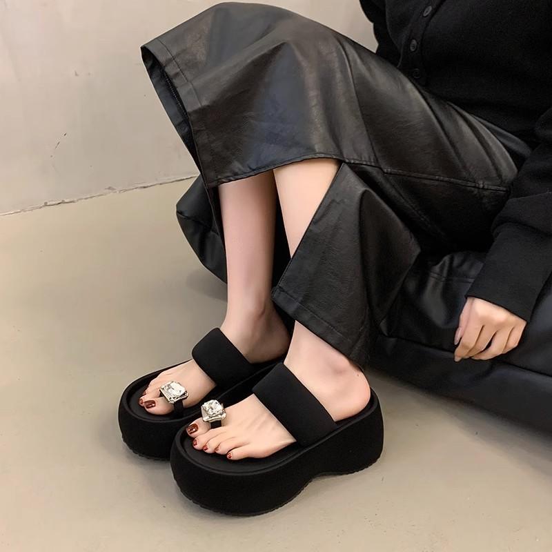 Niche design sense toe sandals women's summer new rhinestone thick bottom one word sandals outside slippers