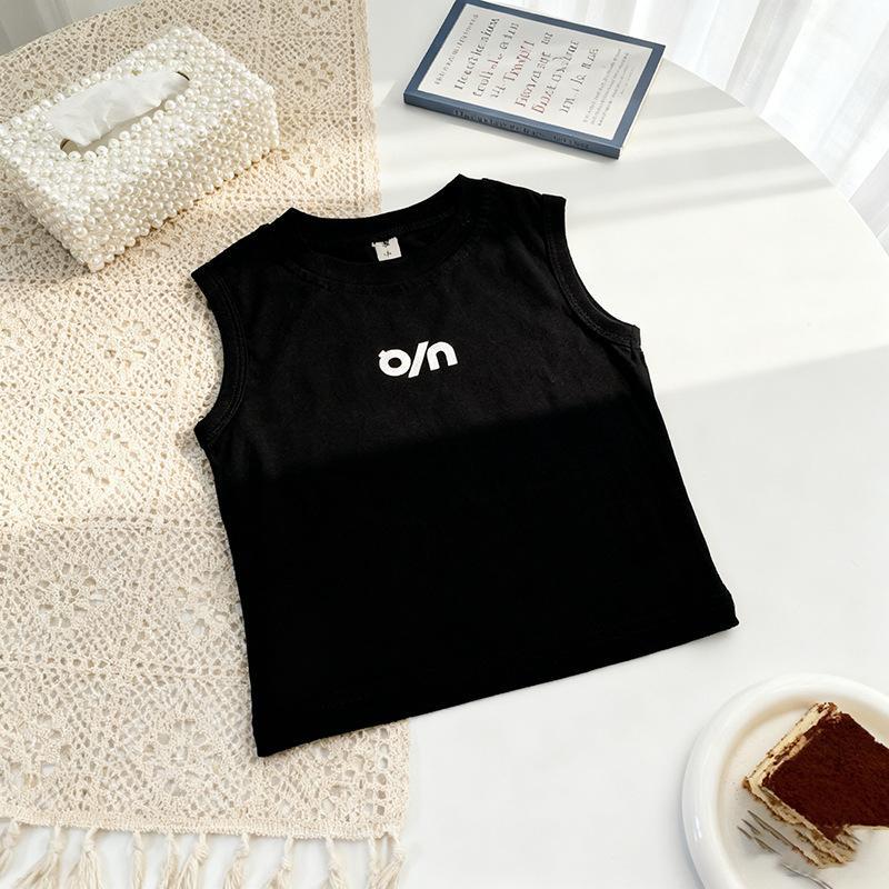 Girls' Summer Plaid Skirt Set: Trendy and Versatile Children's Outfit