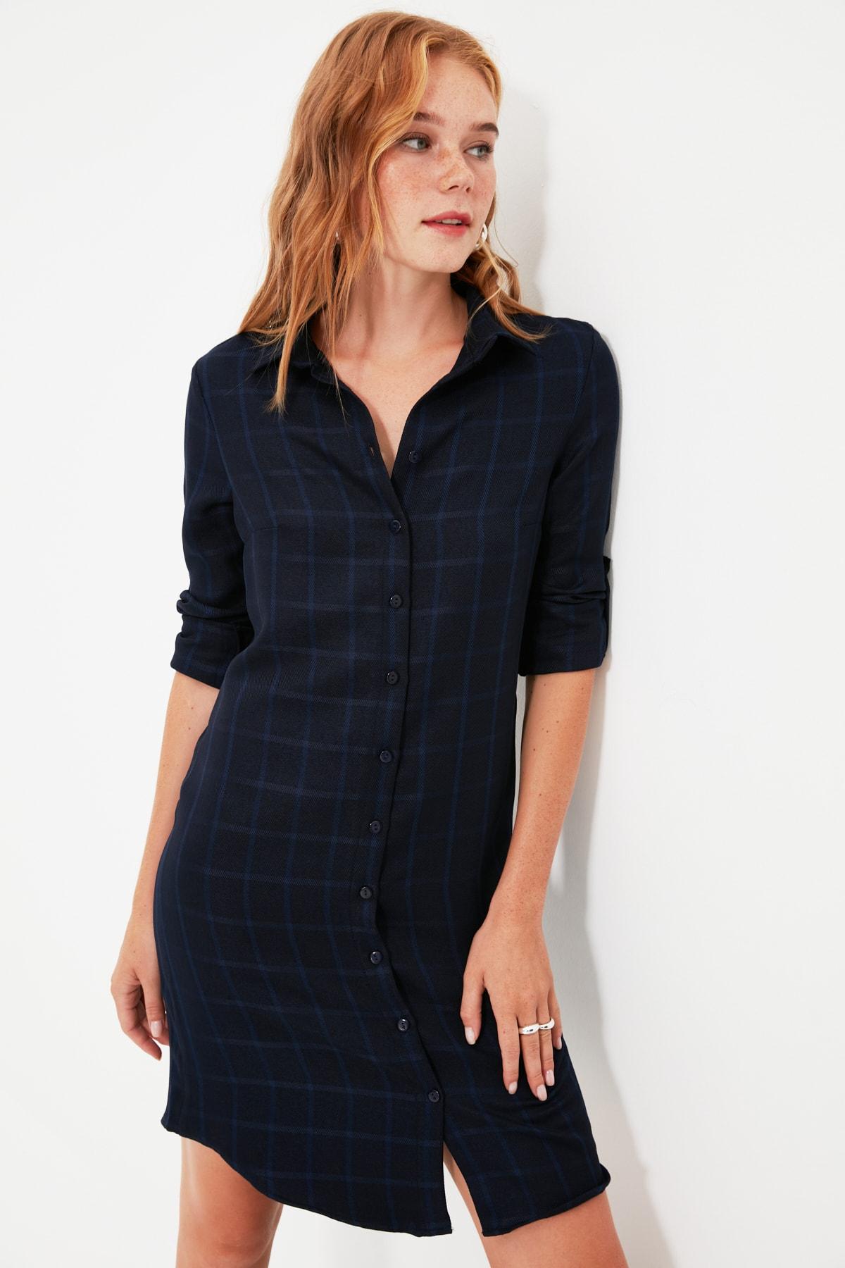 

Темно-синее платье-рубашка Платье TWOAW21EL0052..