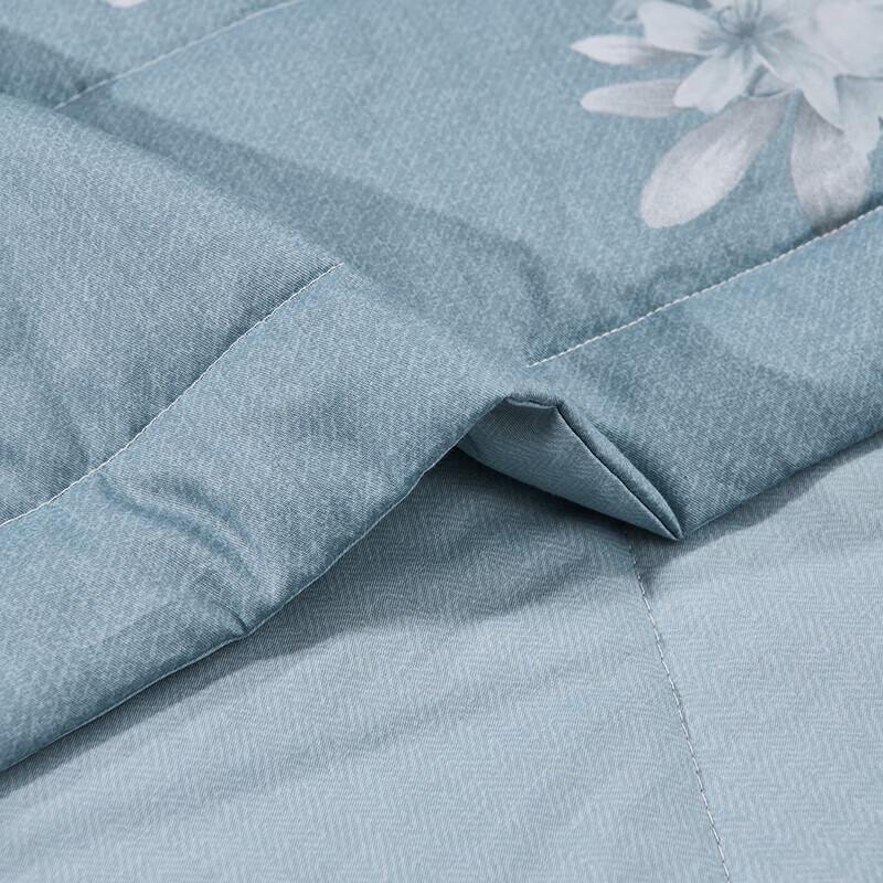 

Mercure Home Textile Seven-Hole Fiber Summer Quilt