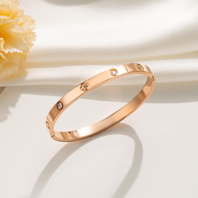 K Rose Buckle Bracelet Korean Style New Bracelet High-end Hand Jewelry