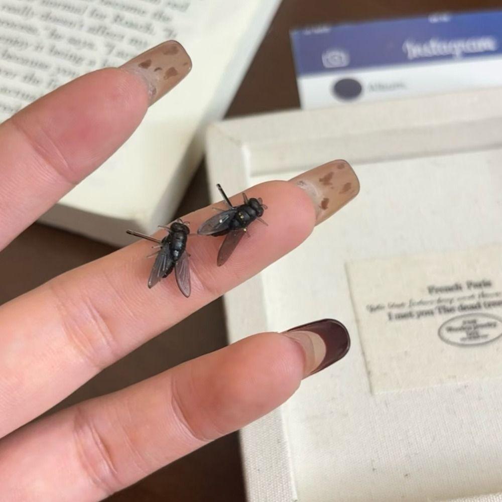 Creative Mini Fly Earrings Prank Insects Small Earrings Cute Flies Studs Earrings  Party Jewelry