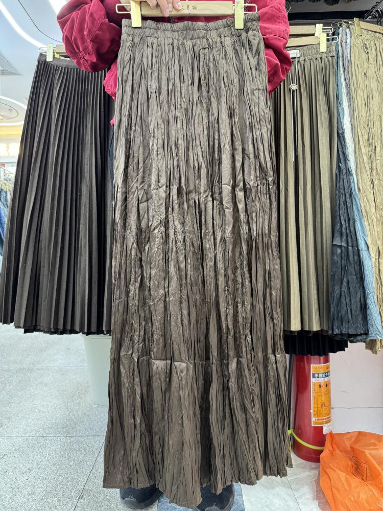 Women's 2026 Spring Textured Pleated Skirt - High Waist, Large Hem, Long Length, Simple Style