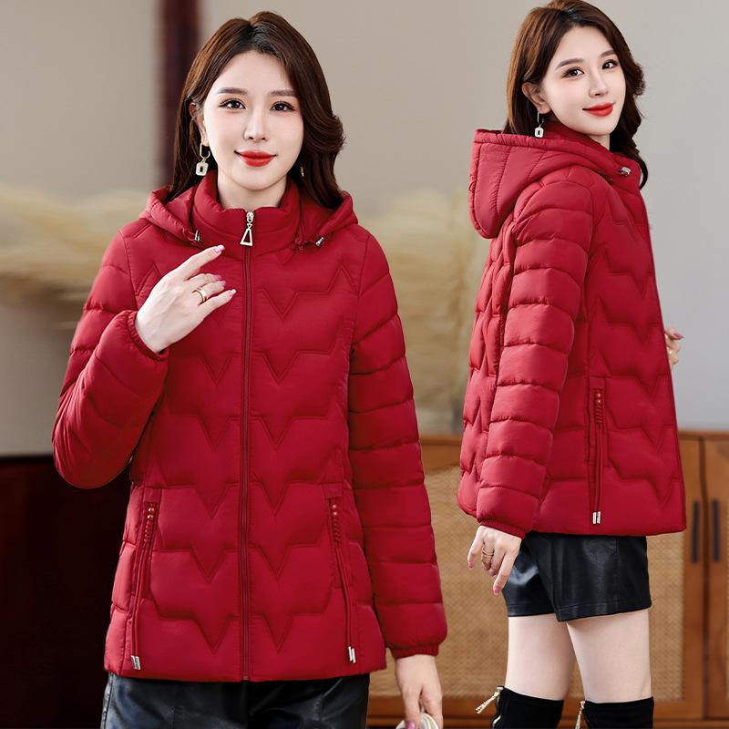 Winter 2026 Thickened Cotton Jacket Plus-size Women's Loose Short Cotton Jacket Warm Padded Jacket