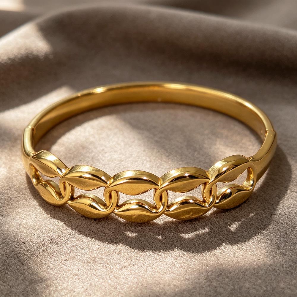 European and American Bracelets, Light Luxury, Fashionable Open Bracelets, Pig Nose Shape Openwork Bracelets