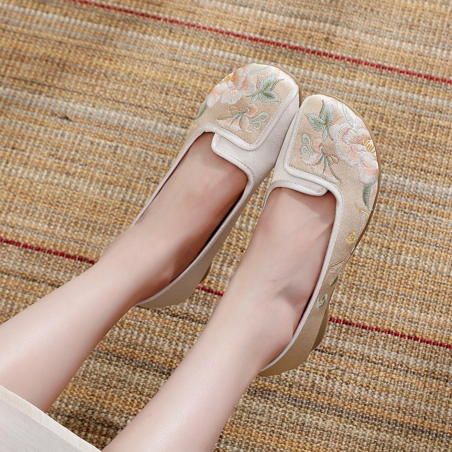 

[Dieyi] 2024 новые китайские туфли в китайском стиле, темпераментные туфли-чеонгсам, старые пекинские ретро-туфли с вышивкой, старинные туфли 40 бежевый