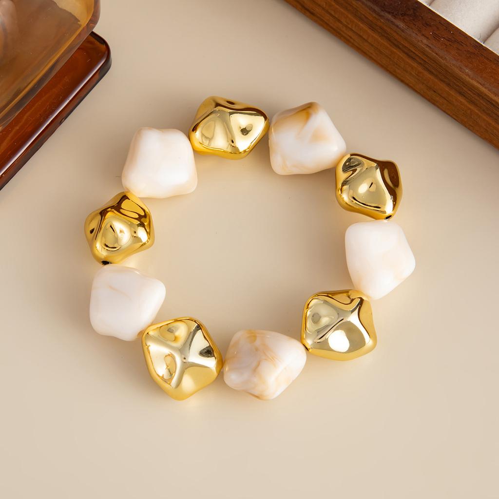 Maillard Smudged Acrylic Arc Splicing Bracelet, Light Luxury Resin Round Bead Elastic Bracelet.