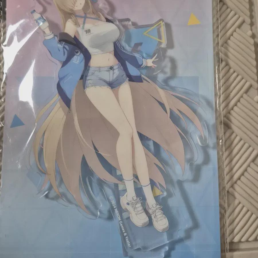 

Blue Archive Asuna Lawson Collaboration Acrylic Stand