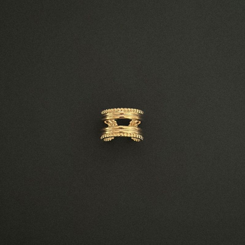 BORNETE COLLECTION_HER GAZE_Harp ring