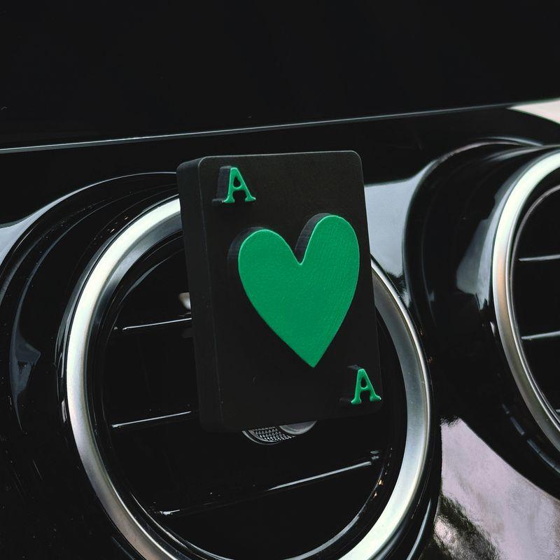 

The Powerpuff Girls Air Conditioning Air Outlet Car Aromatherapy Heart Poker