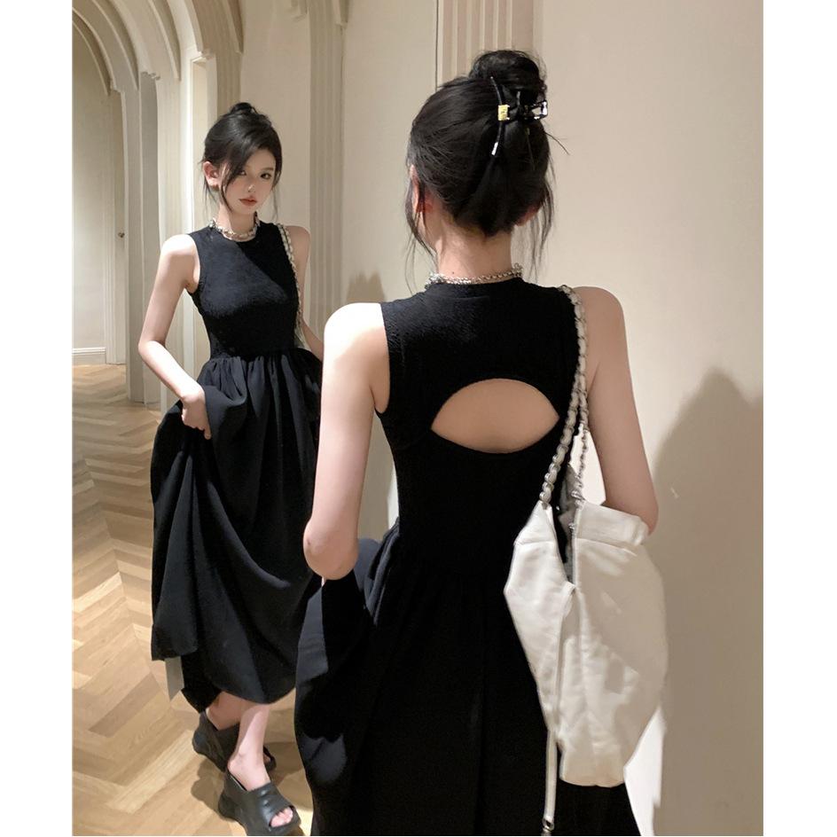 2026 new French retro chic waist long dress temperament sleeveless design back hollow dress women