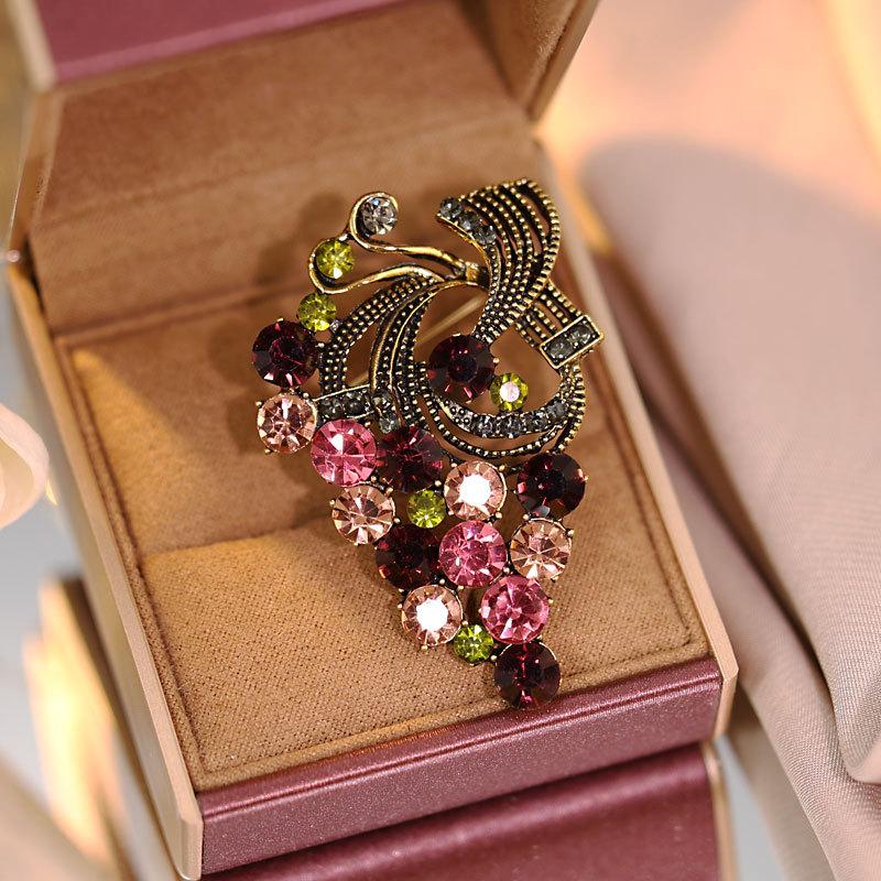

SKEDS Luxury Flower Colorful Crystal Brooch Pin For Women Girls Elegant Shining Boutique Badges Office Coat Clothing Corsages