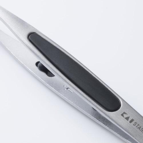 Kai Brand KAI Stylish Tweezers Slanted Tip Silver Tweezers Anti-Slip HK0425