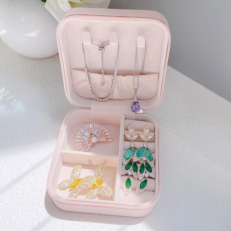 Portable Travel Jewelry Box Jewelry Organizer Display Jewelry Case Leather Earring Ring Necklace Storage Box